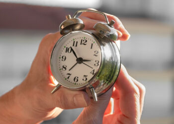 Ritorna il tanto odiato spostamento delle lancette.