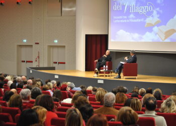 Bagno di folla per Luca Zingaretti alla rassegna Il Sabato del Villaggio