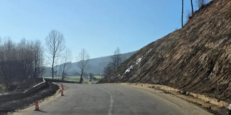 Decollatura, riaperta parzialmente al transito la SP 64 chiusa dal 12 febbraio scorso