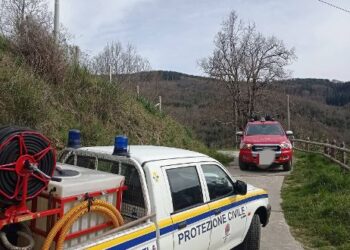 Conflenti, incendio colpisce frazioni Passo Ceraso e Fernite: fiamme domate prontamente