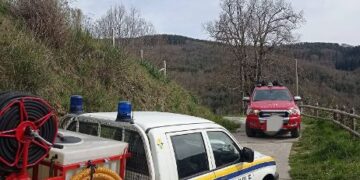 Conflenti, incendio colpisce frazioni Passo Ceraso e Fernite: fiamme domate prontamente