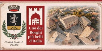 Aiello Calabro con la consegna della bandiera entra tra i Borghi più Belli d’Italia