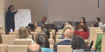 Curinga, l’alleanza tra scuola e istituzioni per sostenere le famiglie: successo per “A Scuola di Genitorialità”