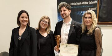 Premiato lo scrittore Riccardo Cristiano con “La compagnia del lupo e la Confraternita di Carpocrate”