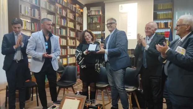Anime sospese nell’ombra: a San Mango d’Aquino una serata di cultura, memoria e coscienza civile