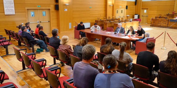 Intrecci – Abitiamo il lametino. Nasce il Comitato delle persone beneficiarie: partecipazione, diritti e futuro oltre Scordovillo