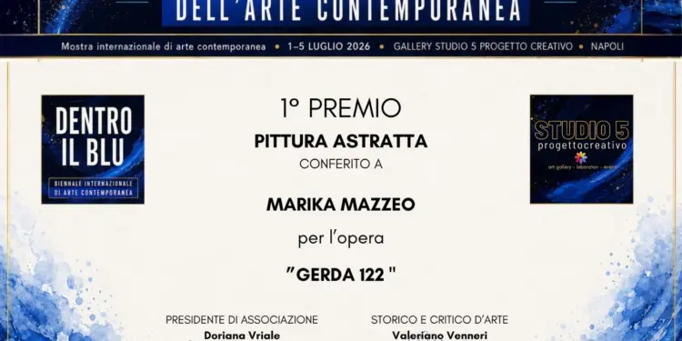 Serrastretta, l’artista Marika Mazzeo vince il 1° premio alla Biennale “Dentro il Blu” di Napoli