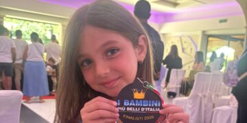 Petronà, Alice Pascuzzi punta alla corona della bambina più bella d’Italia