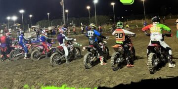 Lamezia Terme, campionato interreggionale di moto cross in notturna