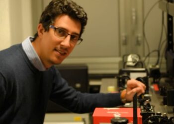 Nuovo riconoscimento per la ricerca UniCal: la Società Italiana di Fisica premia Mario Ferraro