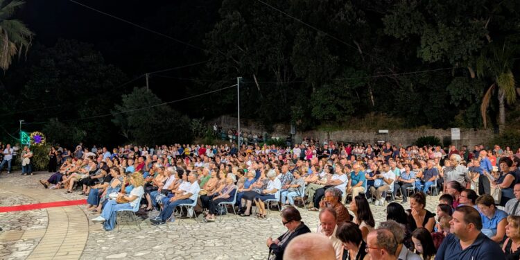 Una marea di fedeli per la festa della Madonna di Dipodi