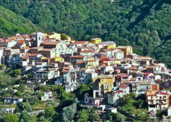 Pentone, Enzo Bubbo presenta giovedì prossimo Il fascino della prima volta