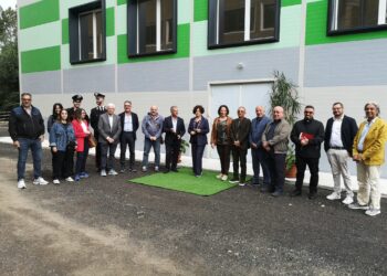 Taglio del nastro per la nuova palestra del Liceo Scientifico dell’Istituto d’Istruzione Superiore “L. Costanzo”