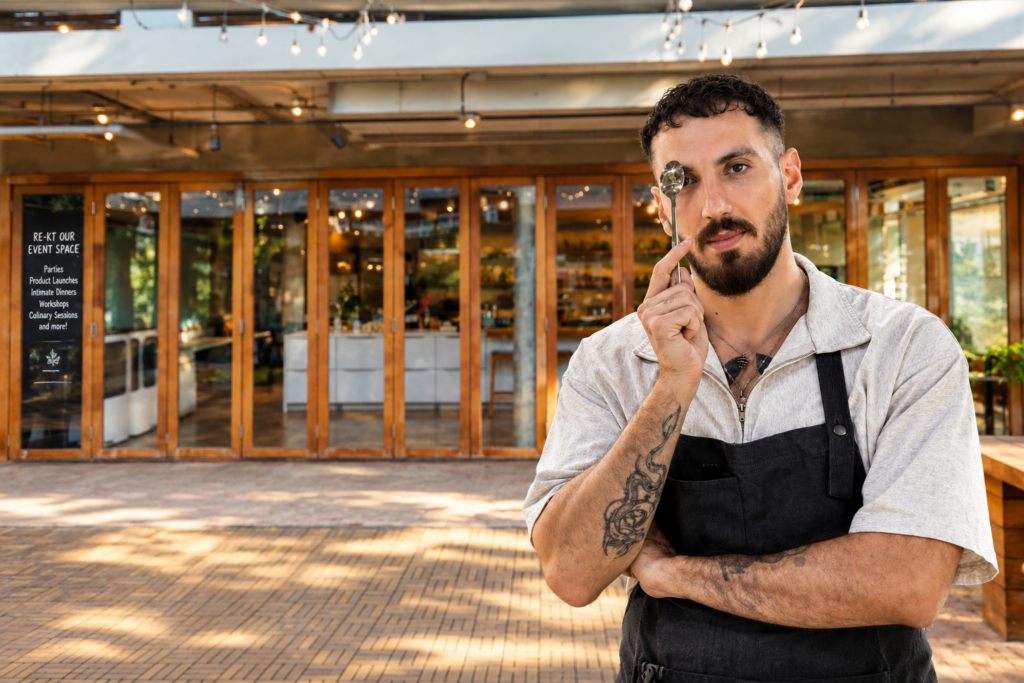 Giuseppe Costanzo, chef originario di Scigliano, in Thailandia