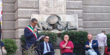 Gratteri da Grimaldi, lancia un monito ai giovani: «Restate in Calabria»