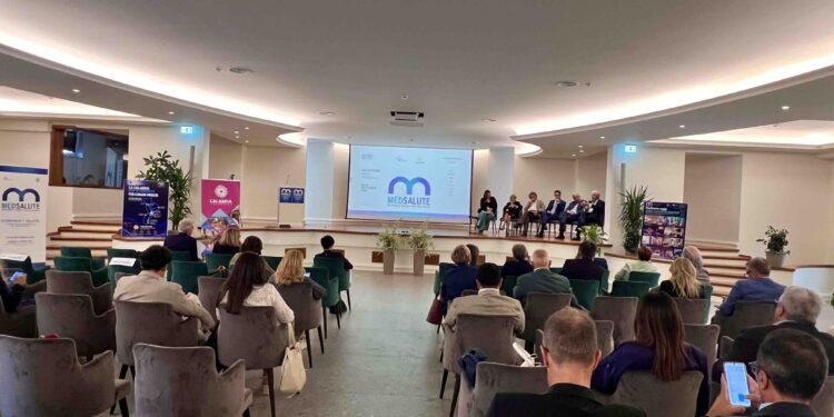 MED Salute, l’intelligenza artificiale entra nella sanità calabrese: dal CUP ad Azienda Zero cambia il sistema