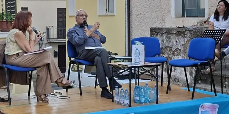 Platania ritrova la sua voce antica con il libro “Parole alla Petranise” di Giuseppe Bonadio