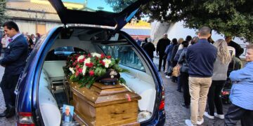 Addio al Brigadiere Salvatore Mazza: Punto di riferimento dei servizi di sicurezza all’ingresso del Palazzo di Giustizia di Catanzaro